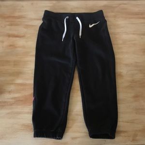 Nike Capri Joggers